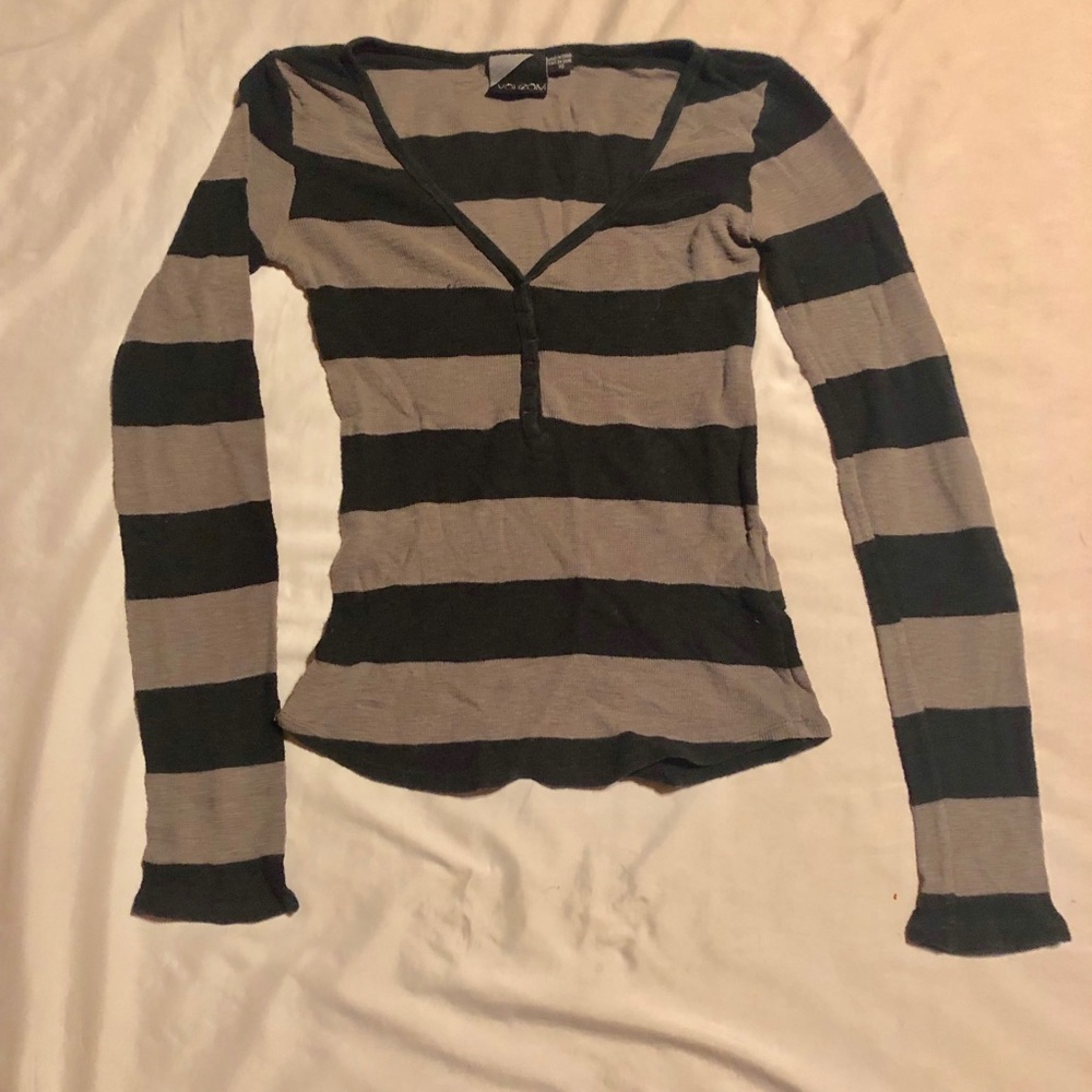Striped Volcom Long-sleeved Tee